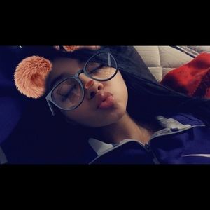 Meet your Posher, Diana